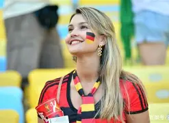 德国杯今晚走向成谜，里尔临场应变，球迷炸锅，更衣室氛围转暖(驻站常胜一个人救下一车人)