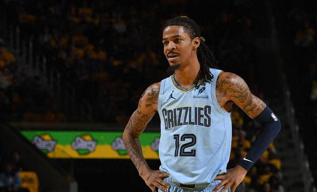 今晨新奥尔良鹈鹕调整名单以备NBA季后赛;更衣室发声环节打磨;管理层满意;赛程密集仍需轮换的简单介绍 今晨新奥尔良鹈鹕调整名单以备NBA季后赛;更衣室发声环节打磨;管理层满意;赛程密集仍需轮换的简单介绍