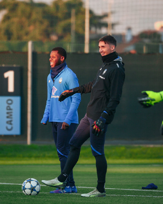 关于亚特兰大发布备战花絮，赛后更衣室发声，欧冠任务艰巨，控场能力受关注的信息